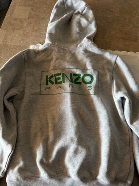 Kenzo Paris pre onwed Grey Hoodie with Green Logo for kids size 10A with zipper